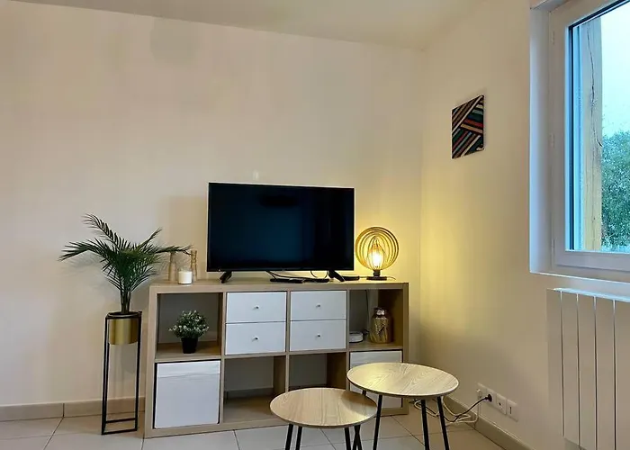 Thuit De L'oison - Magnifique F2 Duplex *